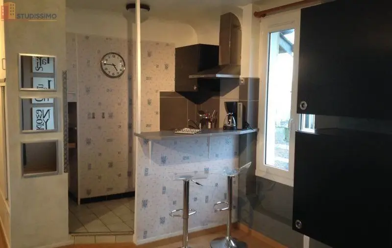 Studio meublé 20m² Lisieux centre - Calme, lumineux - Photo 2
