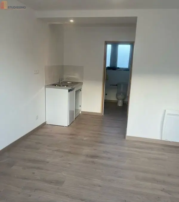 Studio 30m² Condé-en-Normandie - 2e étage - Photo 10