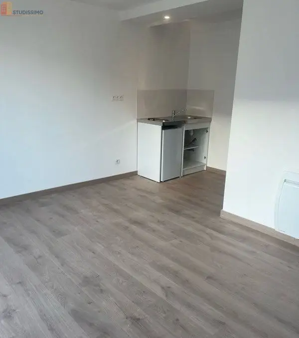 Studio 30m² Condé-en-Normandie - 2e étage - Photo 8