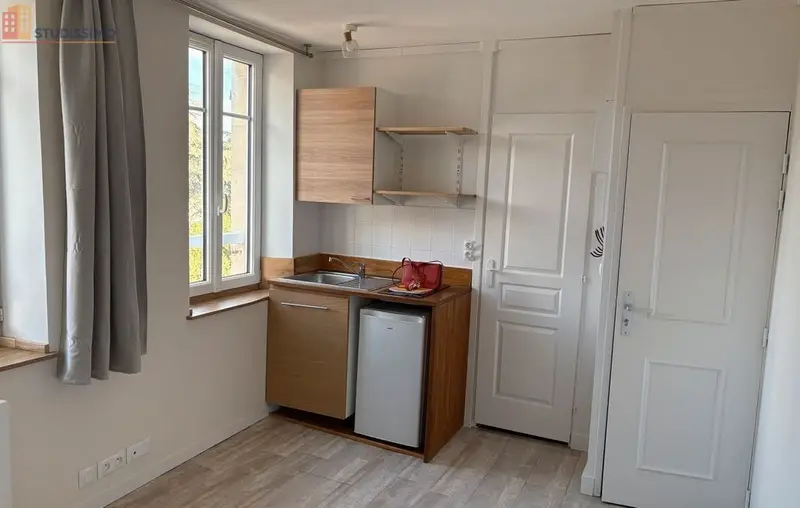 Studio 16m² Caen 14000 - Non meublé, libre 01/05 - Photo 1
