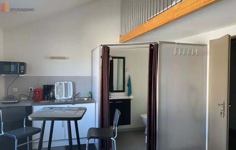 Studio meublé 17m² Caen 14000 - Mezzanine, meublé - Photo 1