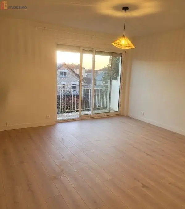 Studio 30m² Caen - Entièrement rénové, balcon vue dégagée - Photo 2