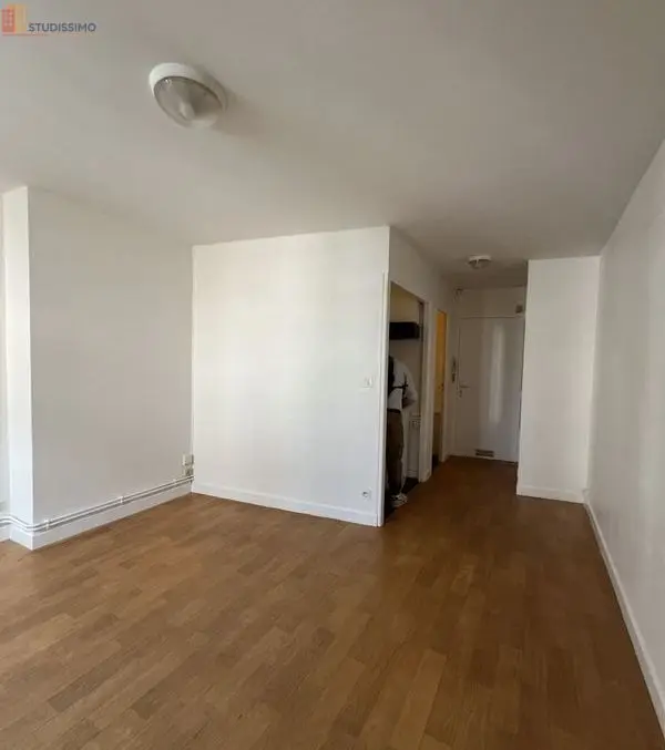 Studio 24m² Aurillac centre - Lumineux, proche commodités - Photo 4