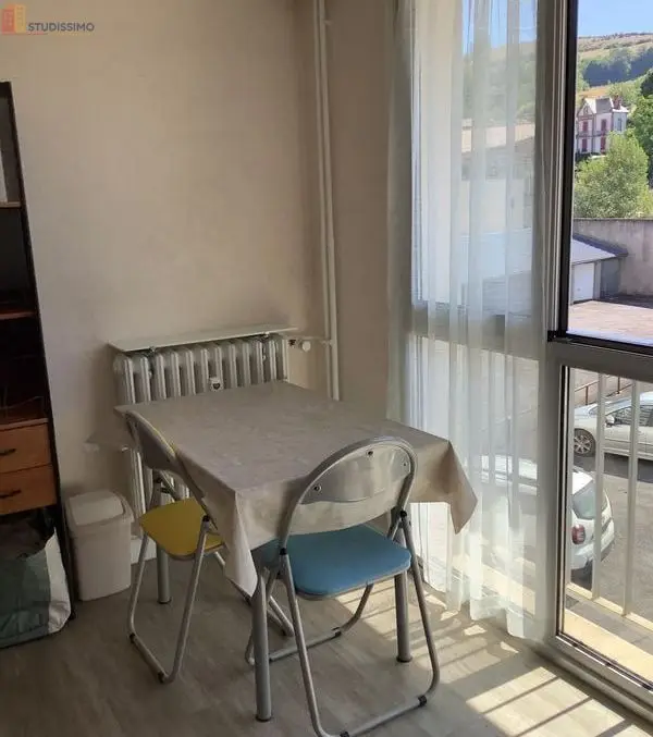 Studio meublé 16m² Aurillac - Meublé, DPE D - Photo 2