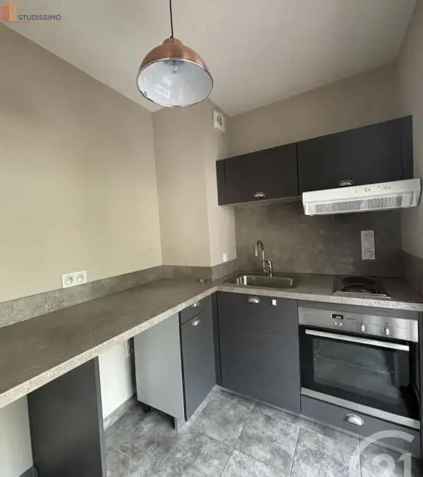Studio 35m² Aurillac - DPE D, 1er étage - Photo 5