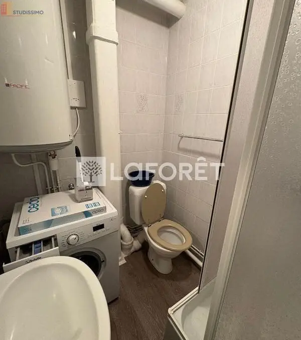 Studio meublé 26m² Riom-ès-Montagnes - Meublé, 3e étage - Photo 2
