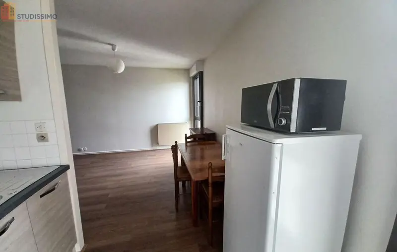 Studio meublé 30m² Aurillac - Meublé, 4e étage - Photo 1