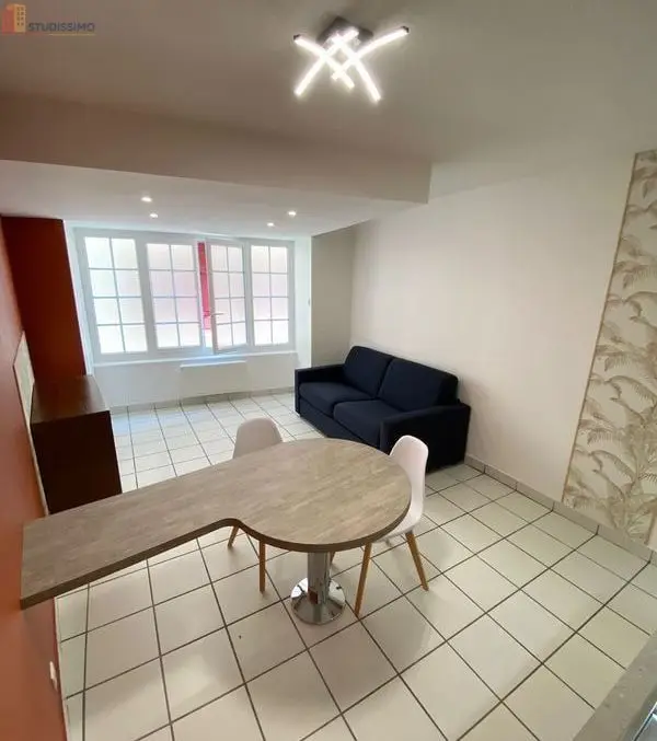 Studio 23m² Aurillac centre-ville - Immeuble refait à neuf, proche commerces - Photo 1