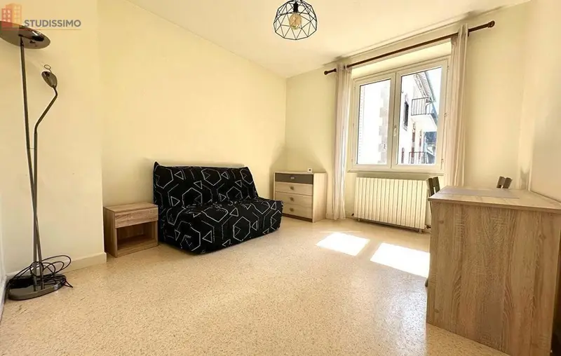 Studio meublé 25m² Aurillac - Meublé, 1er étage - Photo 1