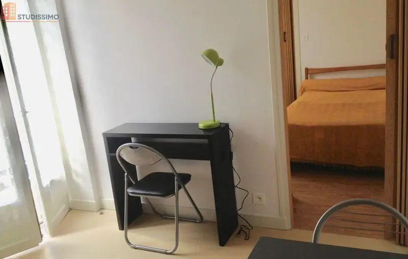 Studio meublé 19m² Saint-Flour - Meublé, 2e étage - Photo 3