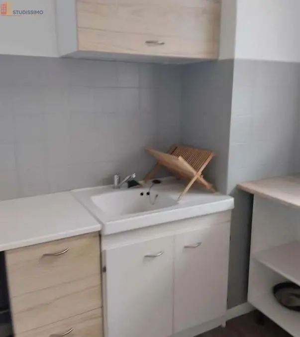 Studio meublé 28m² Aurillac - Meublé, libre août 2026 - Photo 2