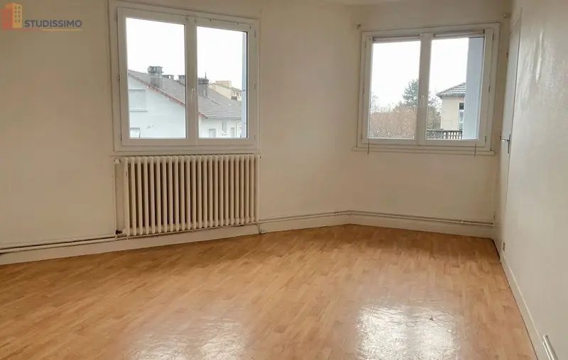 Studio 29m² Aurillac - 1er étage, lumineux - Photo 3