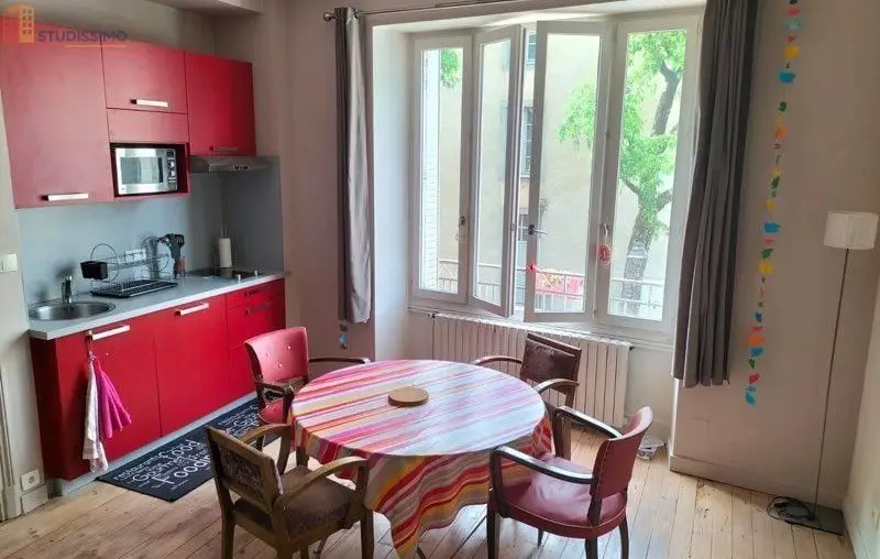 Studio 25m² Aurillac centre - Meublé, DPE C - Photo 2