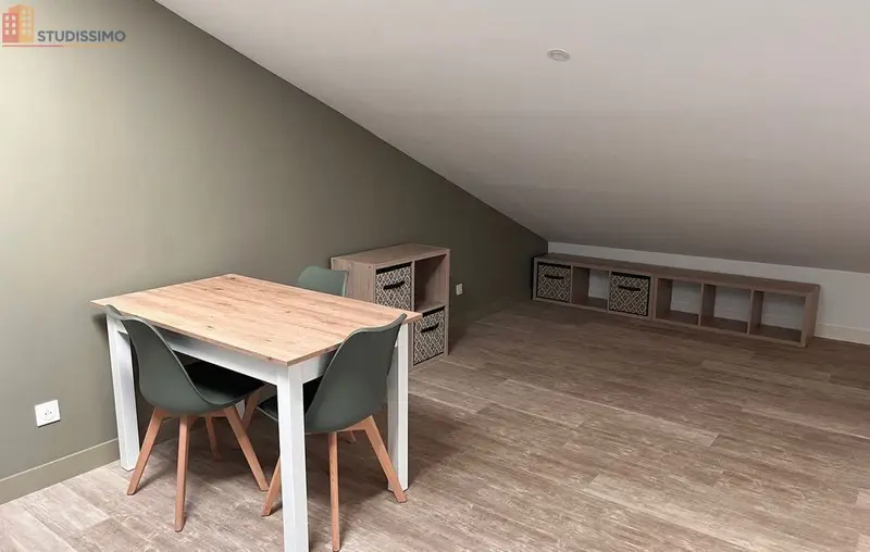 Studio meublé 34m² Ruelle-sur-Touvre - Meublé, étage supérieur - Photo 1