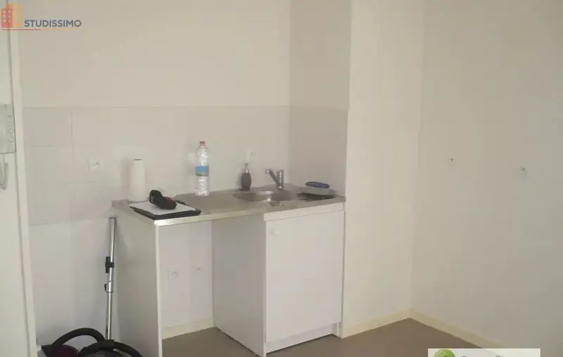 Studio 28m² Angoulême - Duplex, DPE C - Photo 8