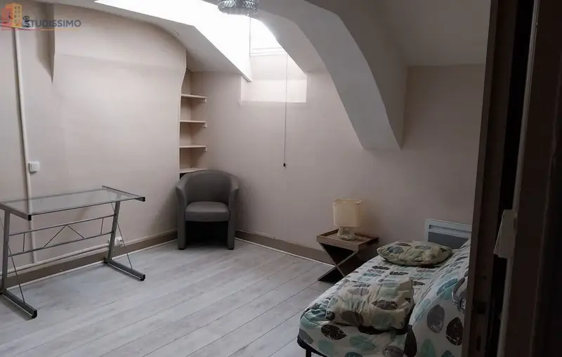 Studio 30m² Angoulême - Meublé, dernier étage - Photo 1