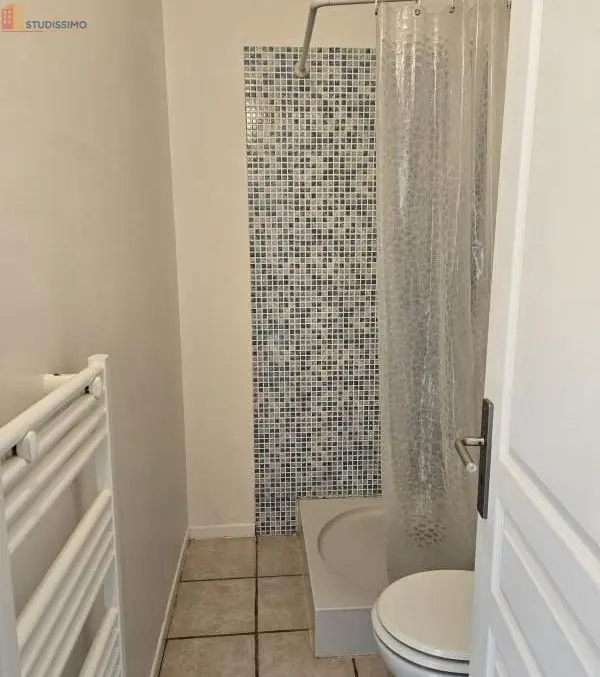 Studio meublé 25m² Angoulême - Meublé, DPE D - Photo 1