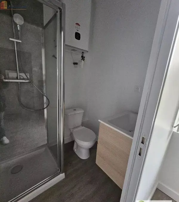 Studio 16m² Angoulême - Sans caractéristique mentionnée - Photo 7
