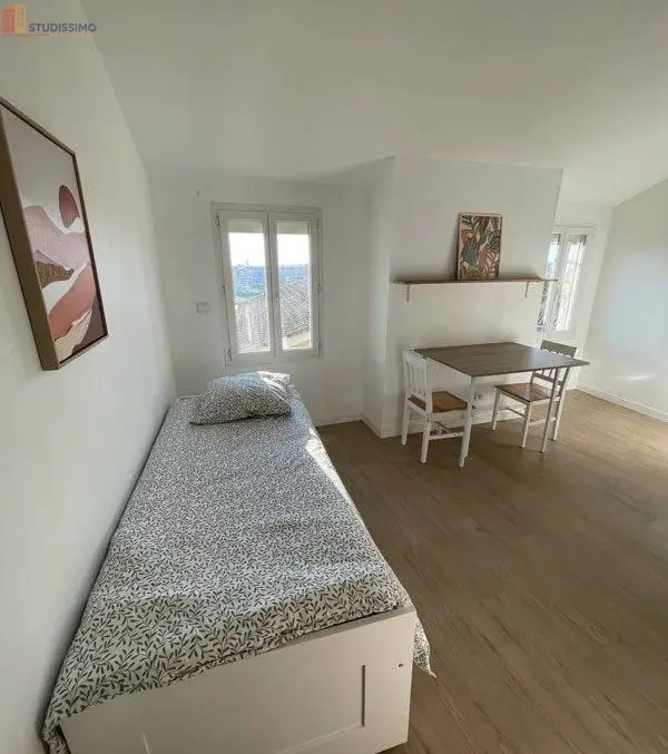 Studio meublé 20m² Angoulême - Au pied des remparts - Photo 1