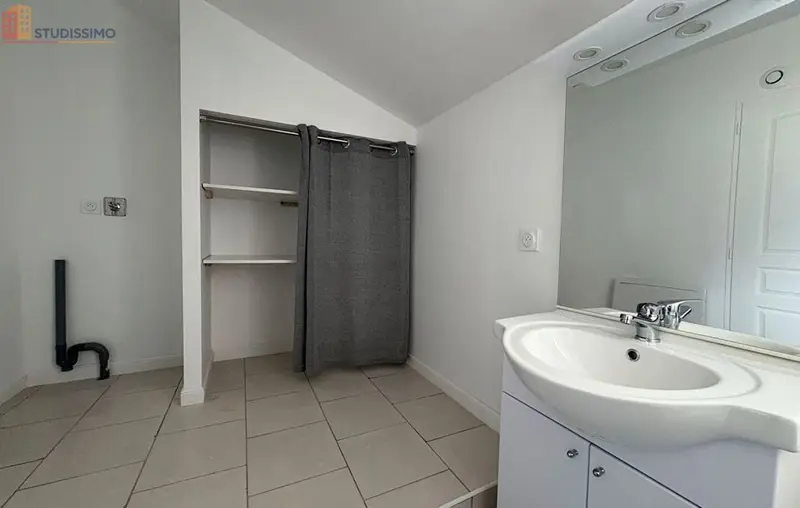 Studio 27m² La Couronne 16400 - Photo 11