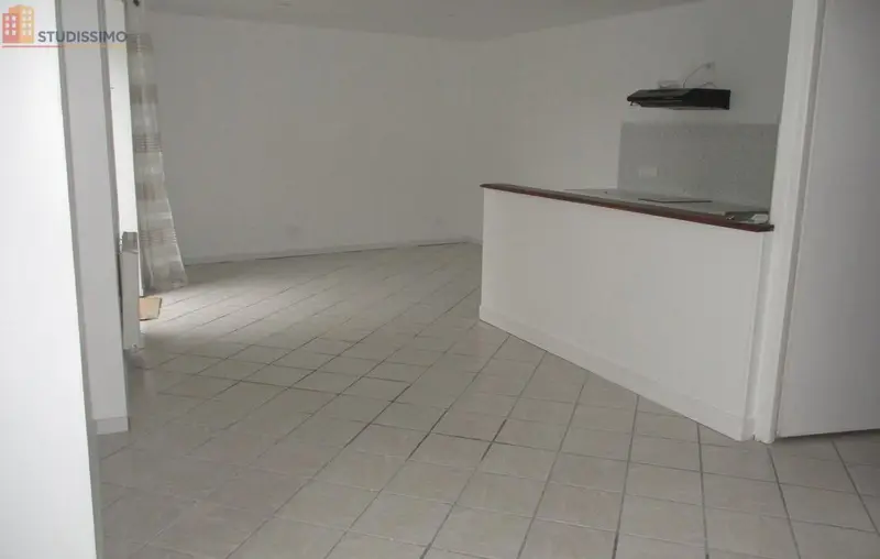 Studio 53m² Montmoreau 16190 - Centre, lumineux - Photo 2