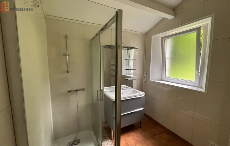 Studio 50m² Pérignac 16250 - Lumineux, DPE D - Photo 9