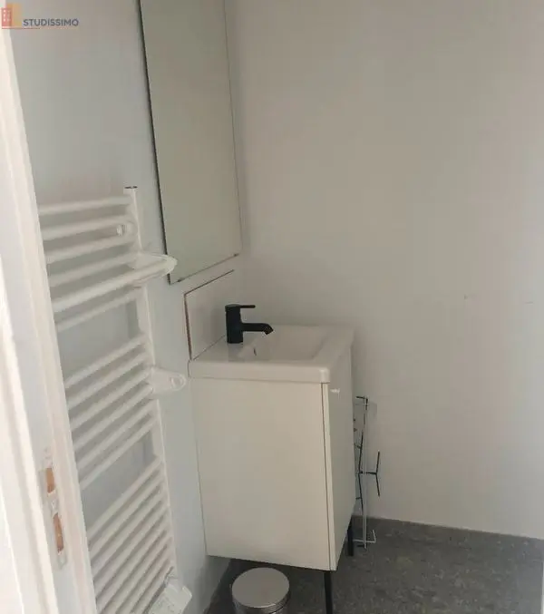 Studio meublé 24m² Barbezieux-Saint-Hilaire - Meublé, 1er étage - Photo 3