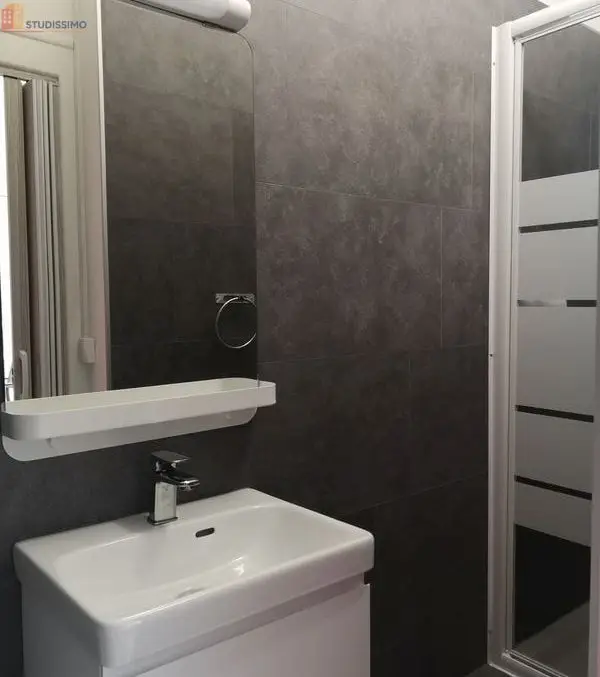 Studio meublé 18m² Angoulême centre - Calme, proche commerces - Photo 3