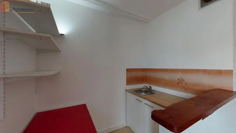 Studio 18m² Angoulême - Étage 2, DPE D - Photo 5