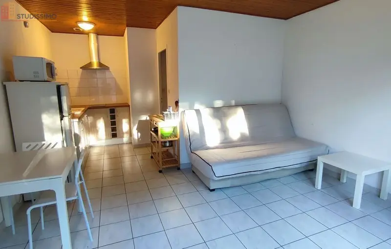 Studio meublé 22m² Angoulême - Meublé, DPE D - Photo 2