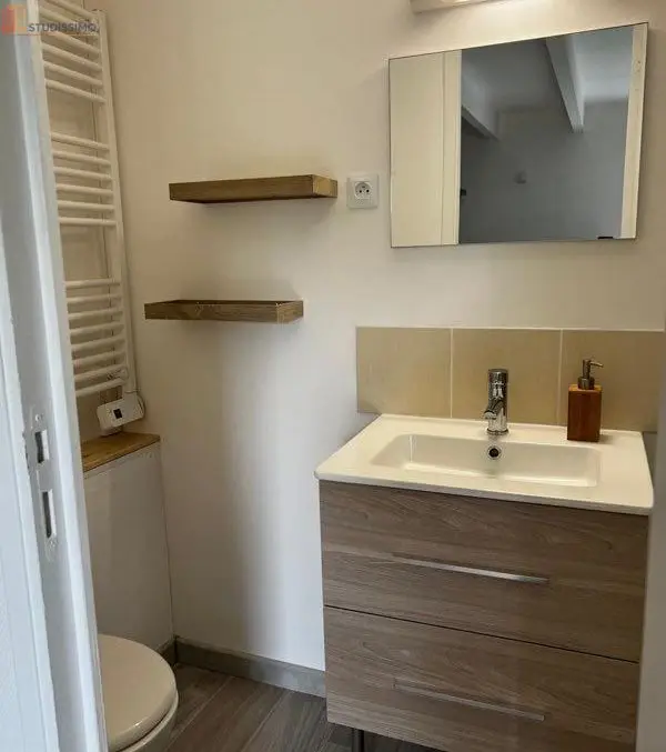 Studio meublé 35m² Ruffec - Lumineux, au calme - Photo 3