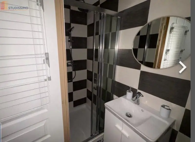 Studio meublé 17m² Mansle-les-Fontaines - Meublé, dernier étage - Photo 4