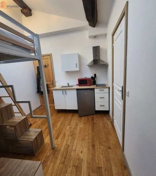 Studio meublé 17m² Mansle-les-Fontaines - Meublé, dernier étage - Photo 1
