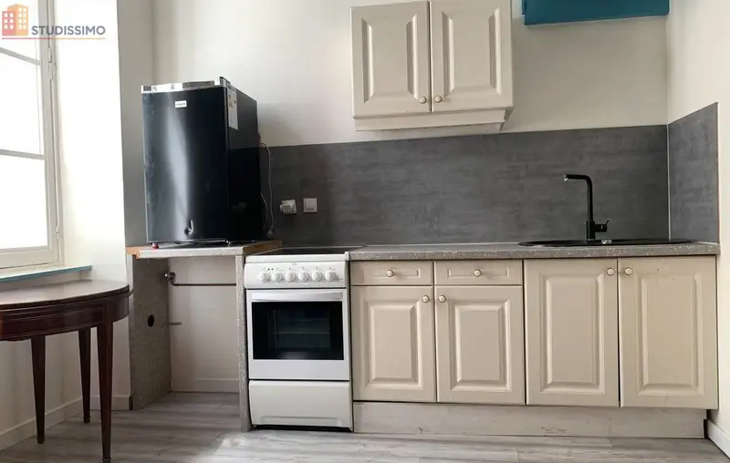 Studio 19m² Cognac centre - Sans caractère annoncé - Photo 3