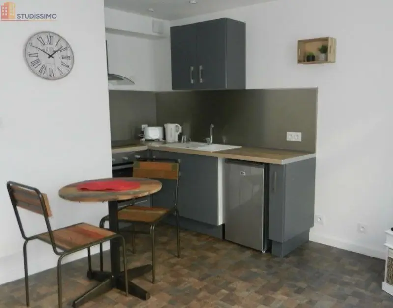 Studio meublé 21m² Rochefort - Hypercentre, meublé - Photo 4