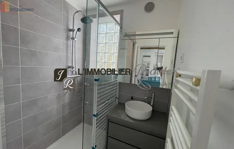 Studio meublé 24m² La Rochelle - Lumineux, DPE C - Photo 4