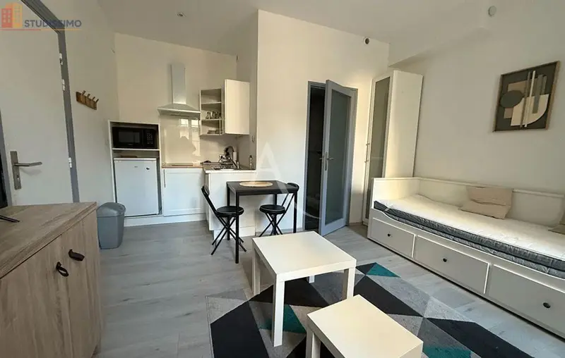 Studio meublé 17m² Saintes - Meublé, DPE D - Photo 3
