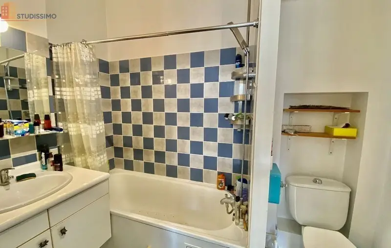 Studio meublé 18m² La Rochelle 17000 - Meublé, 1er étage - Photo 5