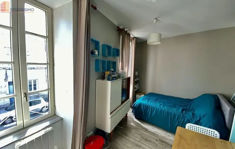 Studio meublé 18m² La Rochelle 17000 - Meublé, 1er étage - Photo 1