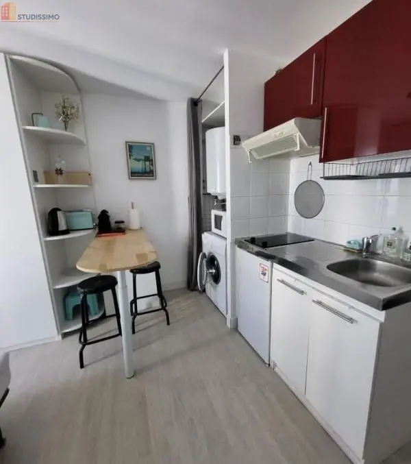 Studio meublé 19m² La Rochelle - Lumineux, 2e étage - Photo 2