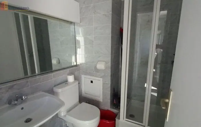 Studio meublé 24m² Royan - Lumineux, dernier étage - Photo 4