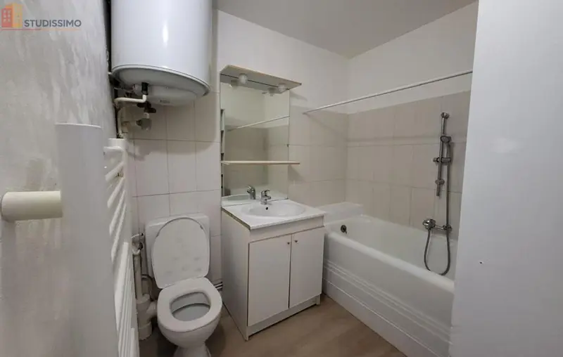 Studio 24m² Rochefort - Étage élevé, DPE D - Photo 2