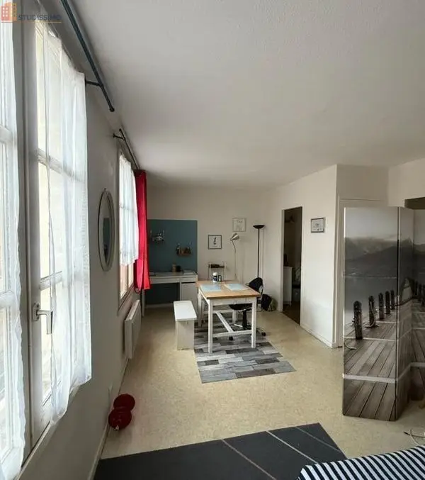 Studio meublé 28m² La Rochelle centre - Proche marché, lumineux - Photo 1