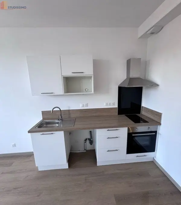 Studio 25m² Saintes - DPE C, lumineux - Photo 2