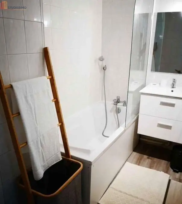 Studio meublé 20m² La Rochelle centre - Calme, proche commerces - Photo 2
