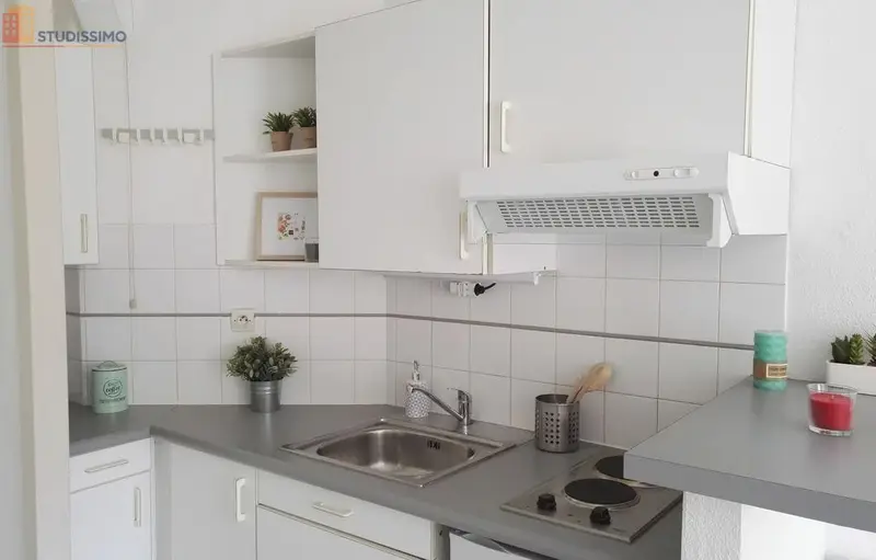 Studio 25m² La Rochelle 17000 - Meublé, centre-ville - Photo 1