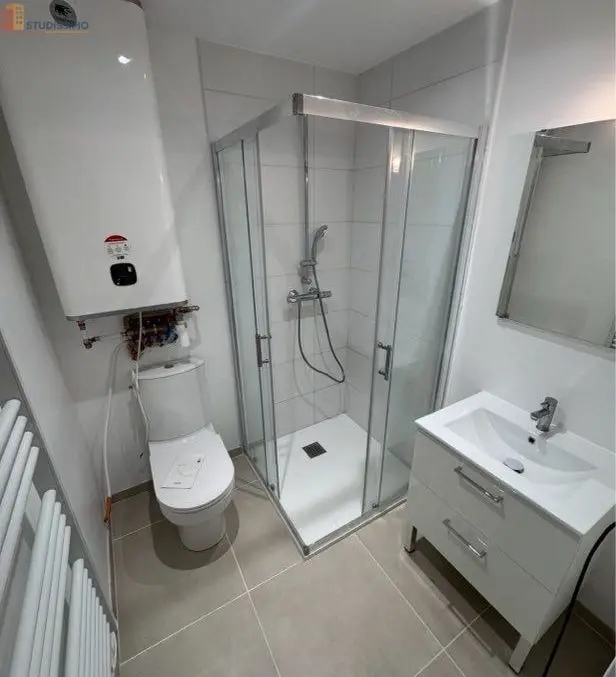 Studio 25m² Saintes - DPE C, 1er étage - Photo 2