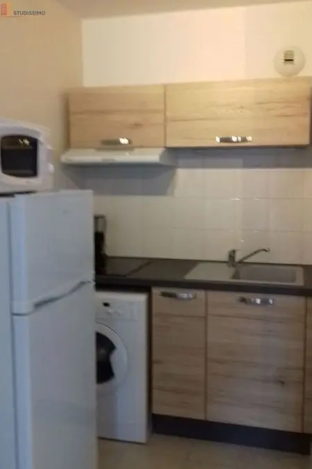 Studio meublé 31m² Rochefort - Résidence sécurisée, parking privatif - Photo 1