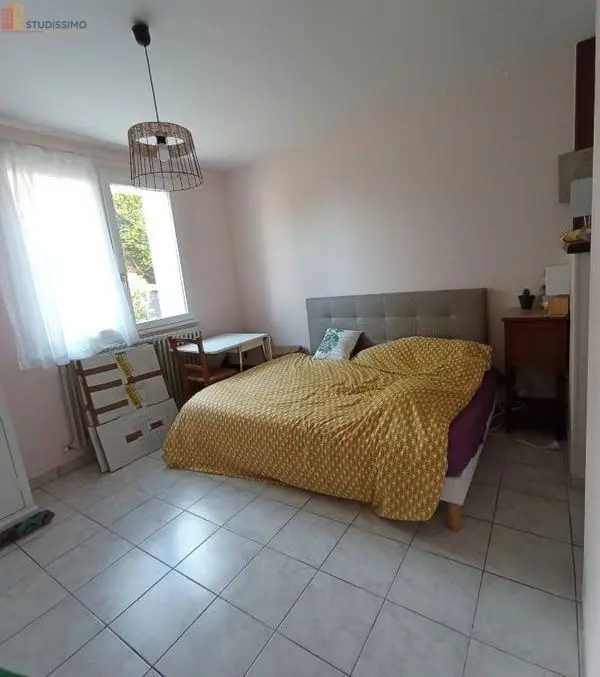 Studio meublé 20m² Saintes - Pour étudiant, calme - Photo 5
