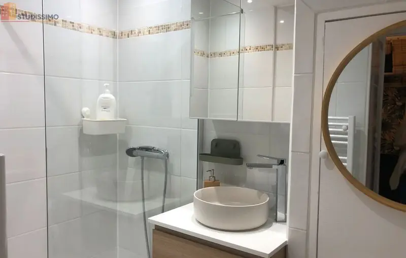 Studio meublé 24m² La Rochelle - Meublé, 1er étage - Photo 2